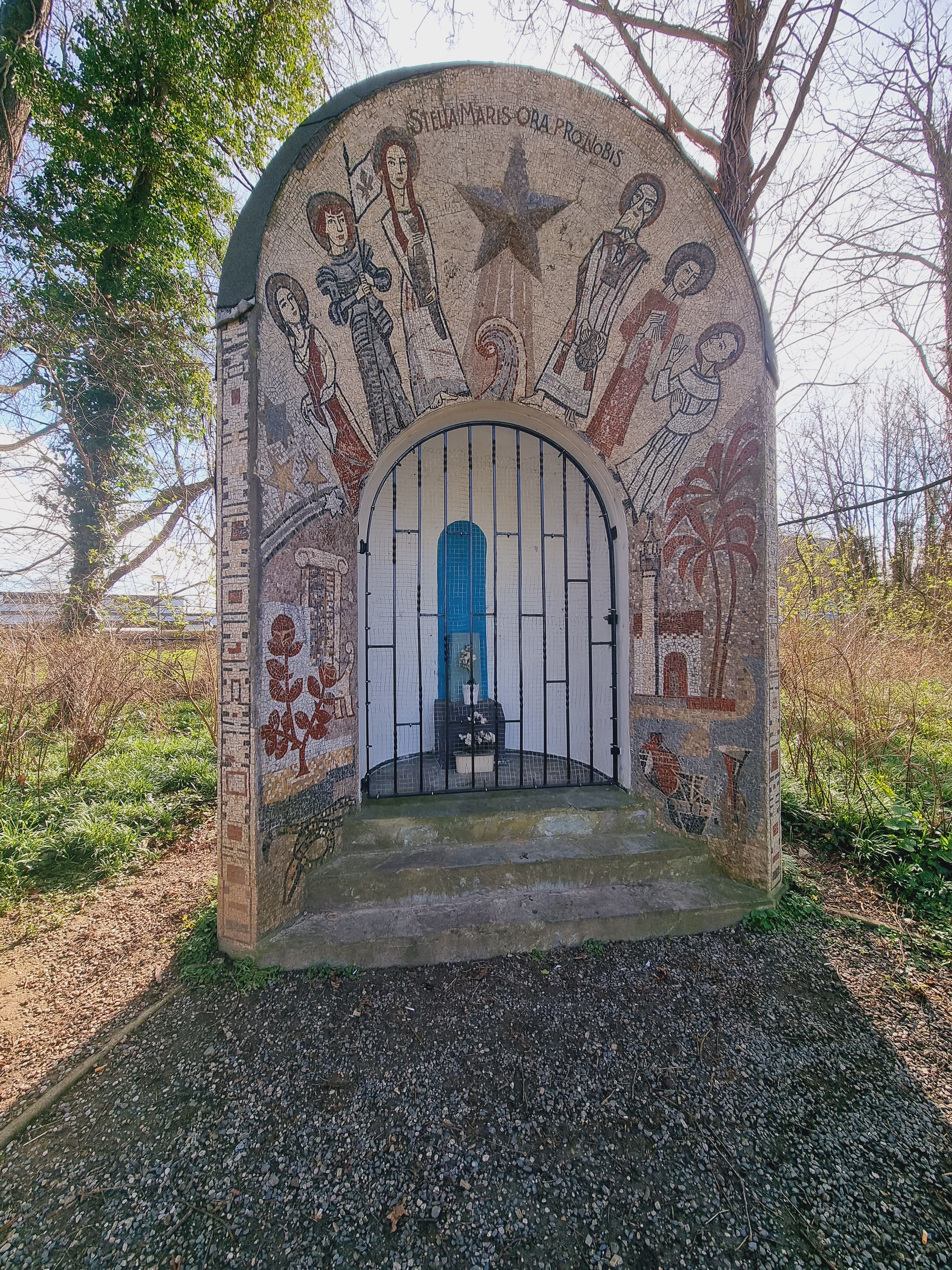 Kloostertuin Opveld in Wandelen en toeren