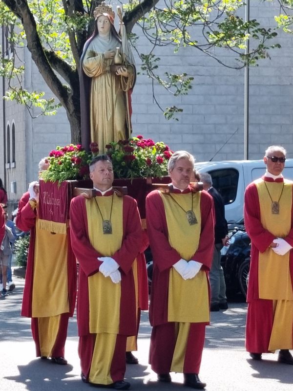 Foto 3 - Pinksterprocessie in Maastricht